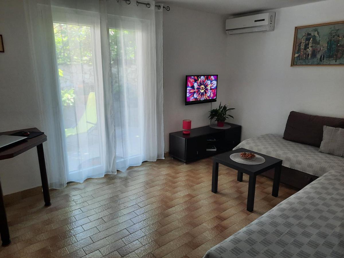 Apartment Ema Trogir Exterior photo